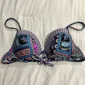 Victoria’s Secret bikini top 36C